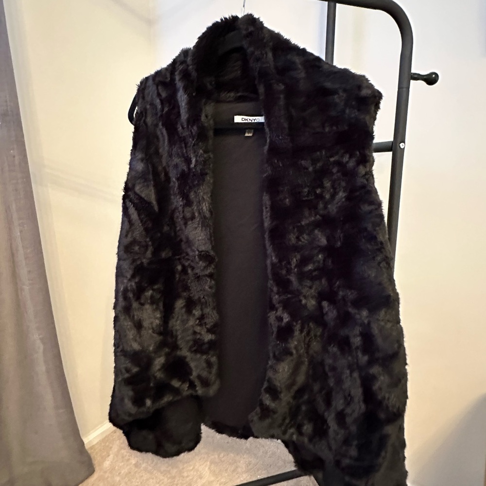 DKNY Faux Fur Vest XL - Picture 2 of 7